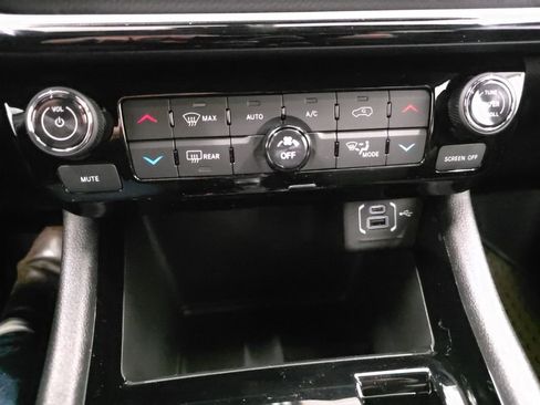 New 2026 Jeep Compass Trailhawk AWD/4WD image 19