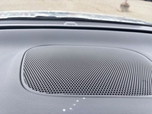 Used 2025 Kia Soul LX w/ LX Technology Package FWD image 17