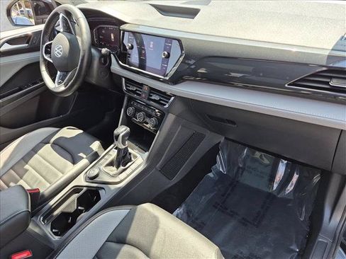 Certified 2022 Volkswagen Taos SEL AWD/4WD image 24