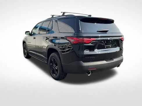 Used 2022 Chevrolet Traverse LT w/ LPO, 'HIT The Road' Package AWD/4WD image 14