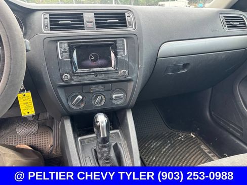 Used 2018 Volkswagen Jetta S FWD image 13