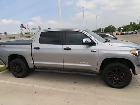 Used 2021 Toyota Tundra SR5 RWD image 5