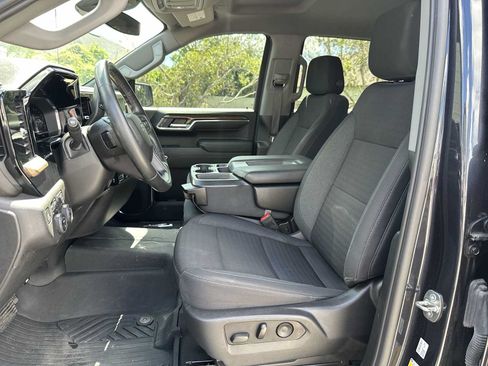 Certified 2024 Chevrolet Silverado 1500 RST AWD/4WD image 2