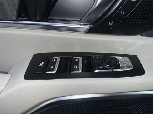 Used 2023 Kia Telluride SX image 16