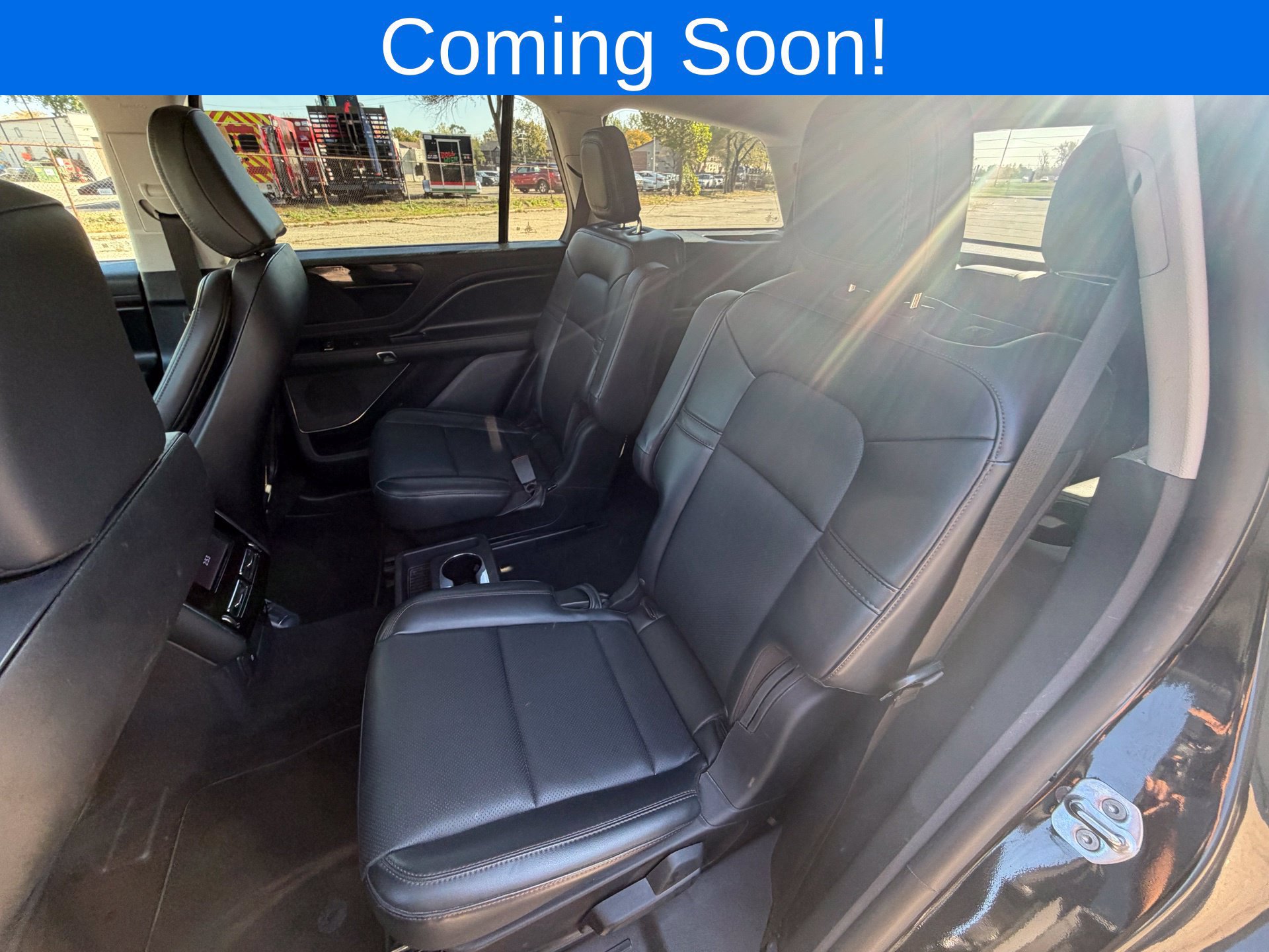 Used 2026 Lincoln Aviator AWD image 11