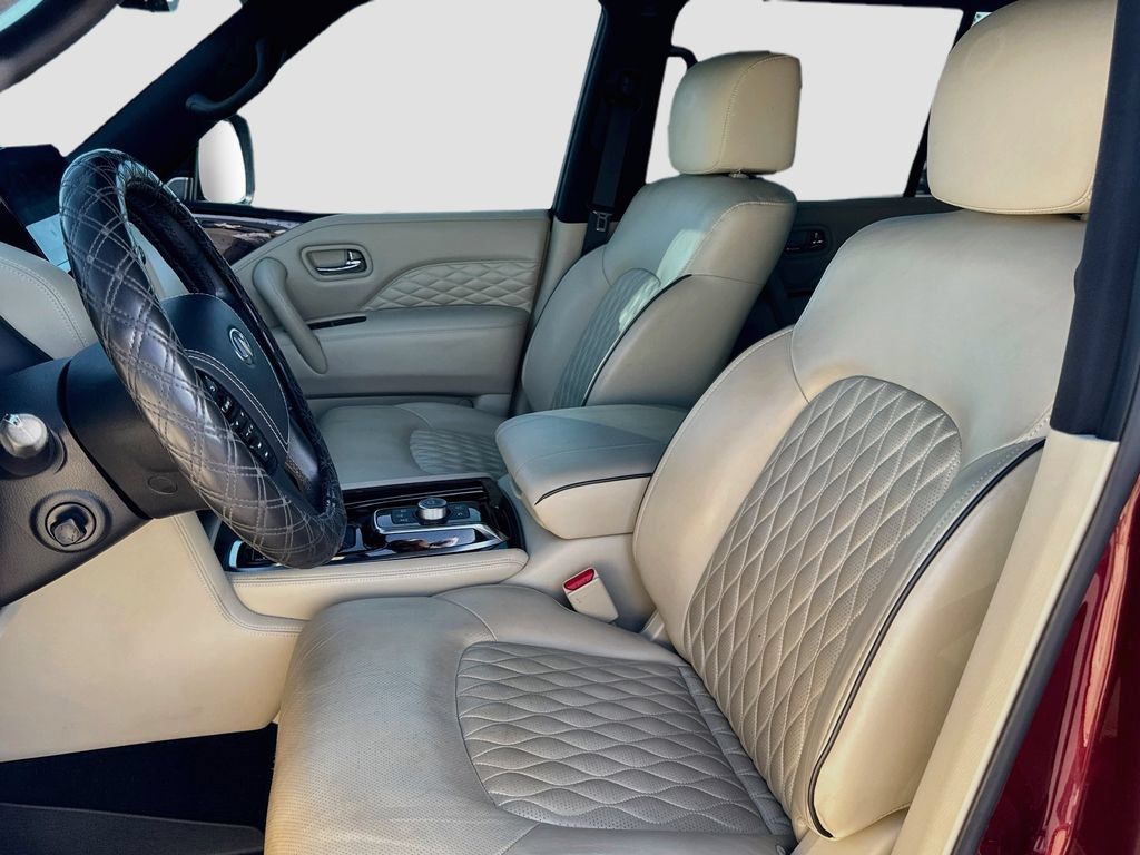 Used 2022 INFINITI QX80 Sensory w/ Cargo Package RWD image 2