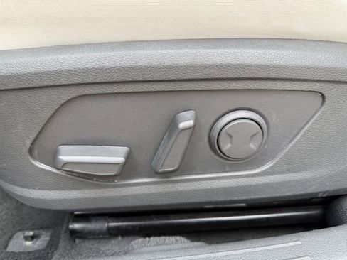 Used 2025 Hyundai Sonata SEL FWD image 25
