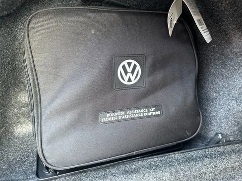 Used 2018 Volkswagen Passat 2.0T S image 29