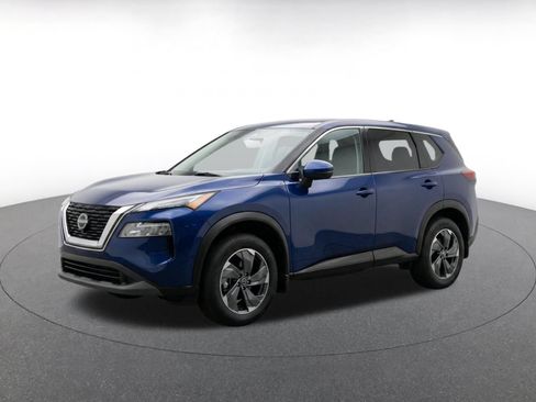 Used 2025 Nissan Rogue SV FWD image 4