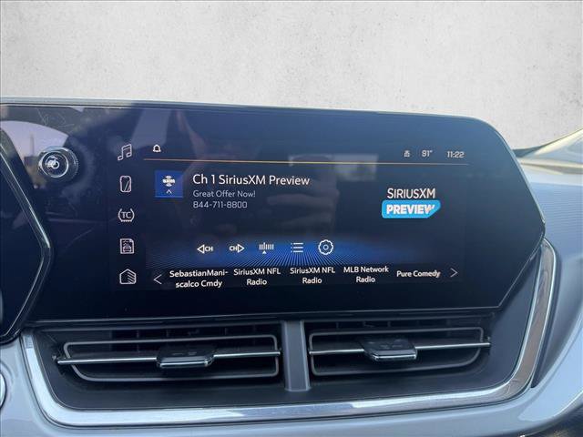 Used 2025 Chevrolet Trax LT FWD image 19