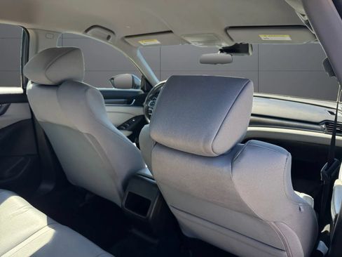 Used 2020 Honda Accord LX image 19