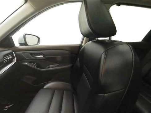 Certified 2023 Nissan Rogue SV w/ SV Premium Package image 31