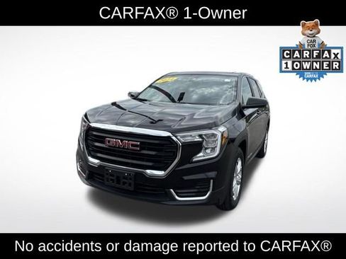 Used 2024 GMC Terrain SLE FWD image 2