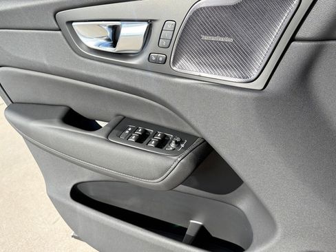 New 2026 Volvo XC60 B5 Ultra w/ Protection Package Premier image 15