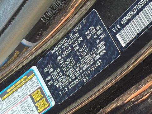 Used 2026 Kia Carnival FWD image 32