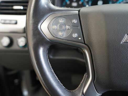 Used 2020 Chevrolet Suburban Premier AWD/4WD image 12