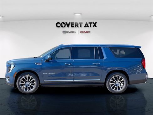 New 2026 GMC Yukon XL Denali w/ Denali Reserve Package image 4