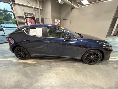 Used 2024 MAZDA MAZDA3 s FWD image 25