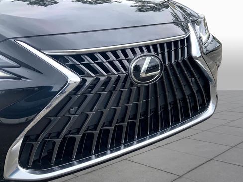 Used 2025 Lexus ES 350 w/ Premium Package FWD image 30