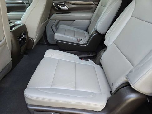 Certified 2023 Chevrolet Suburban Z71 w/ Luxury Package image 29