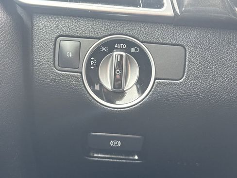 Used 2018 Mercedes-Benz GLE 350 4MATIC image 33