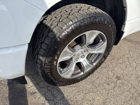 Used 2023 RAM 1500 Laramie image 26