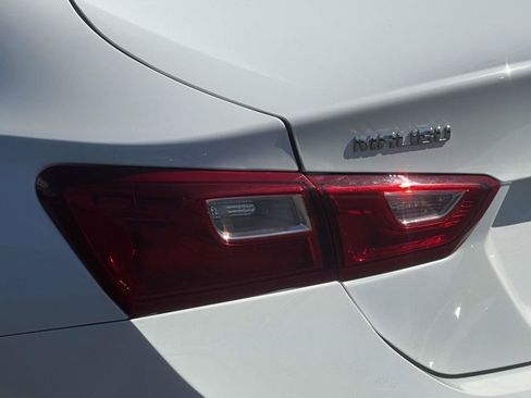Used 2024 Chevrolet Malibu LT FWD image 8
