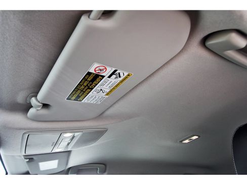 Certified 2026 Nissan Kicks SR FWD image 29
