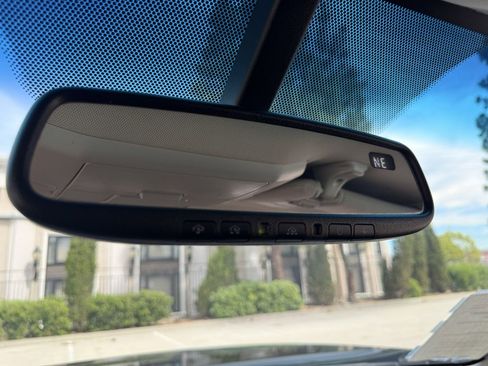 Used 2014 Toyota Tundra SR5 w/ TRD Off Road Package image 28