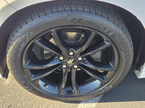 Used 2018 Dodge Charger SXT Plus w/ Blacktop Package image 9