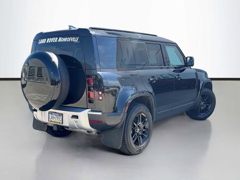 Used 2025 Land Rover Defender 110 S AWD/4WD image 3