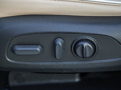 Used 2022 Chevrolet Traverse Premier image 14