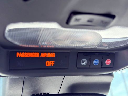 Used 2025 Buick Envista Avenir FWD image 22