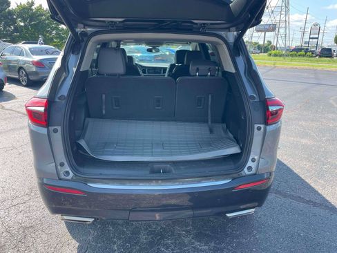 Used 2020 Buick Enclave Essence w/ Sound and Sites Package AWD/4WD image 7