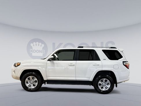 Used 2024 Toyota 4Runner SR5 AWD/4WD image 7