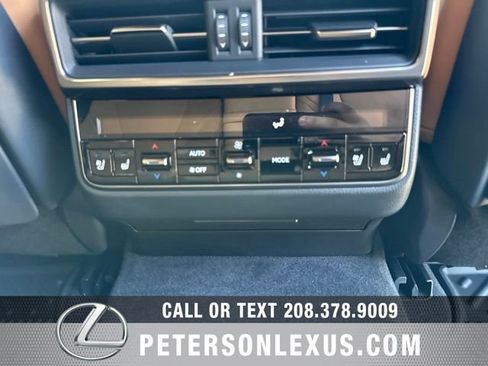 New 2026 Lexus LX 600 4WD w/ Luxury Package image 20