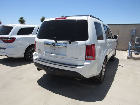 Used 2013 Honda Pilot Touring image 3