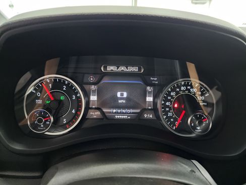 Used 2022 RAM 2500 Big Horn w/ Level C Equiment Group image 10