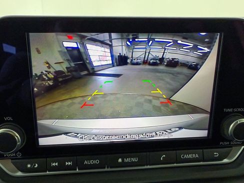 Certified 2025 Nissan Rogue S image 17