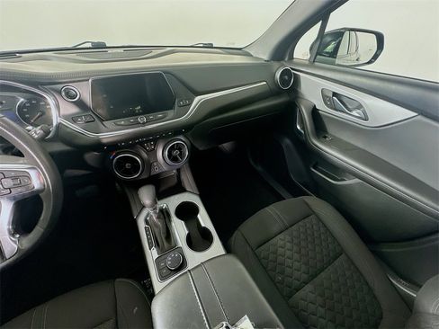 Used 2022 Chevrolet Blazer LT image 11