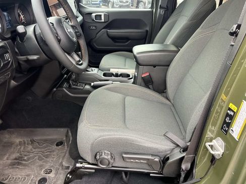 Used 2024 Jeep Wrangler Unlimited Sport AWD/4WD image 16