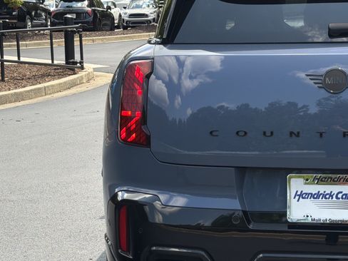 Used 2025 MINI Cooper Countryman John Cooper Works w/ Comfort Package Max AWD/4WD image 22