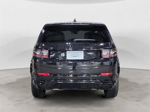New 2025 Land Rover Discovery Sport Dynamic SE image 4