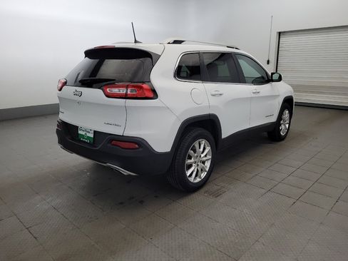 Used 2016 Jeep Cherokee Limited w/ Luxury Group AWD/4WD image 9