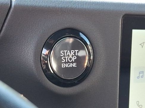 Used 2024 Lexus GX 550 w/ Accessory Package (2T) AWD/4WD image 30