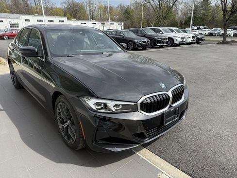 New 2025 BMW 330i xDrive Sedan w/ Convenience Package image 5