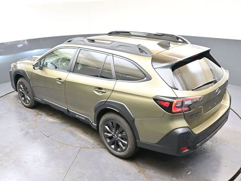 Certified 2025 Subaru Outback Onyx Edition image 38