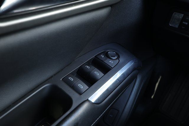 Used 2024 Chevrolet Traverse LT FWD image 19