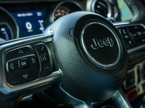 Used 2019 Jeep Wrangler Unlimited Rubicon w/ Dual Top Group AWD/4WD image 26