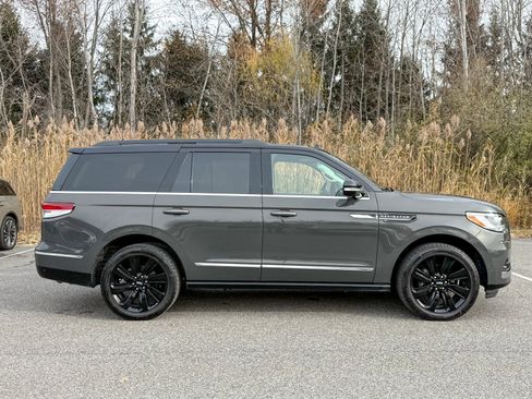Used 2022 Lincoln Navigator Black Label image 7